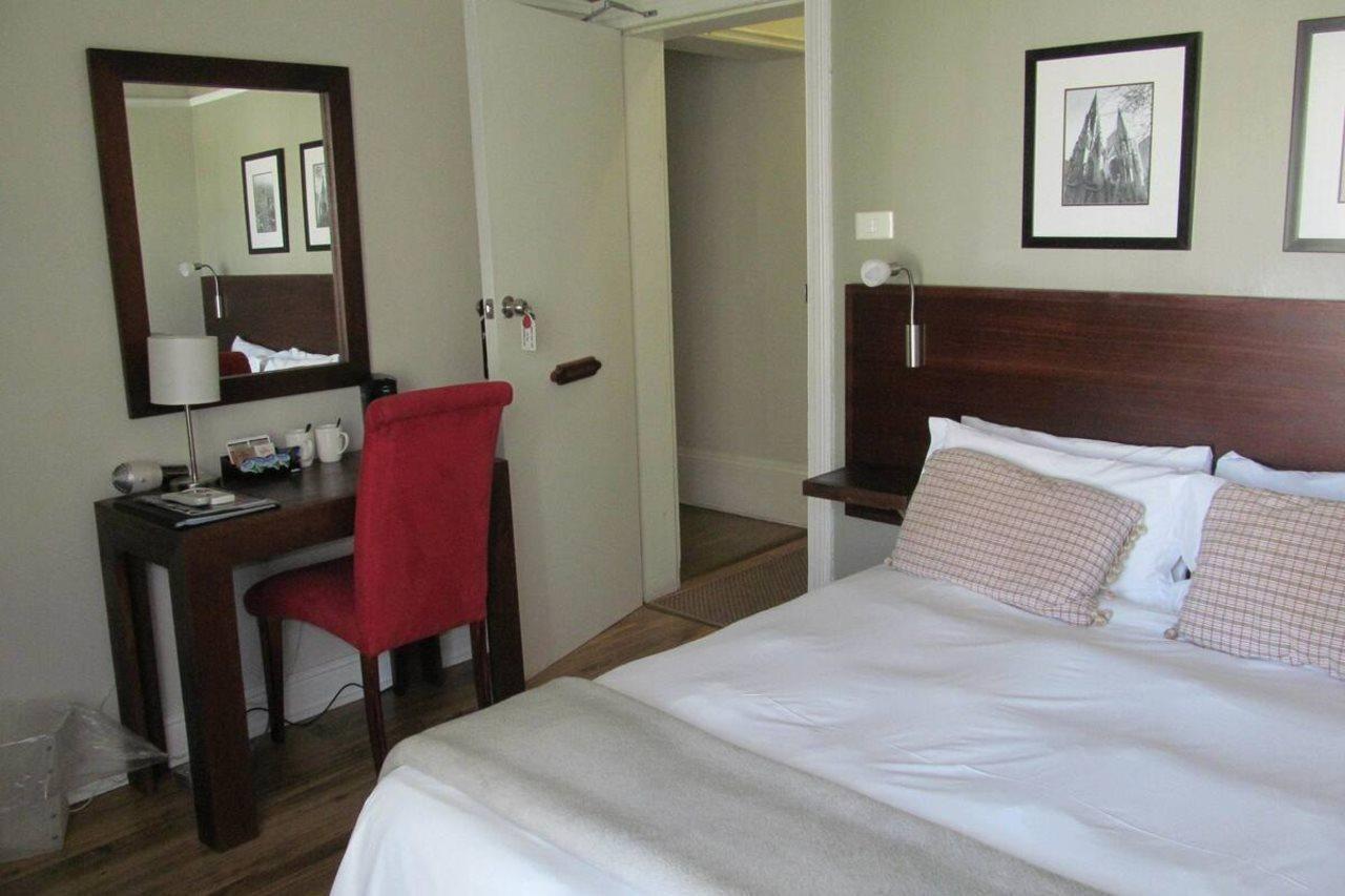 The Vic Hotel ポート・エリザベス エクステリア 写真